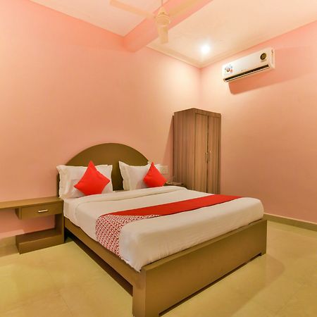 Oyo 15836 Pleasure River Front Resort Tuem Luaran gambar