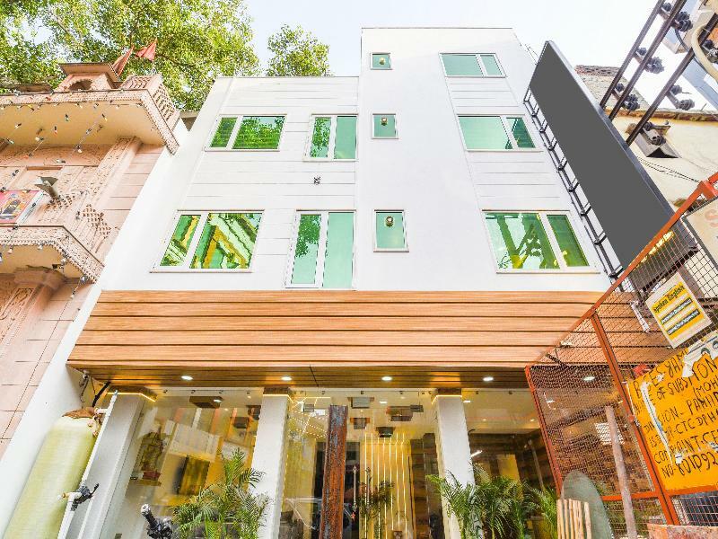 Oyo 15836 Pleasure River Front Resort Tuem Luaran gambar