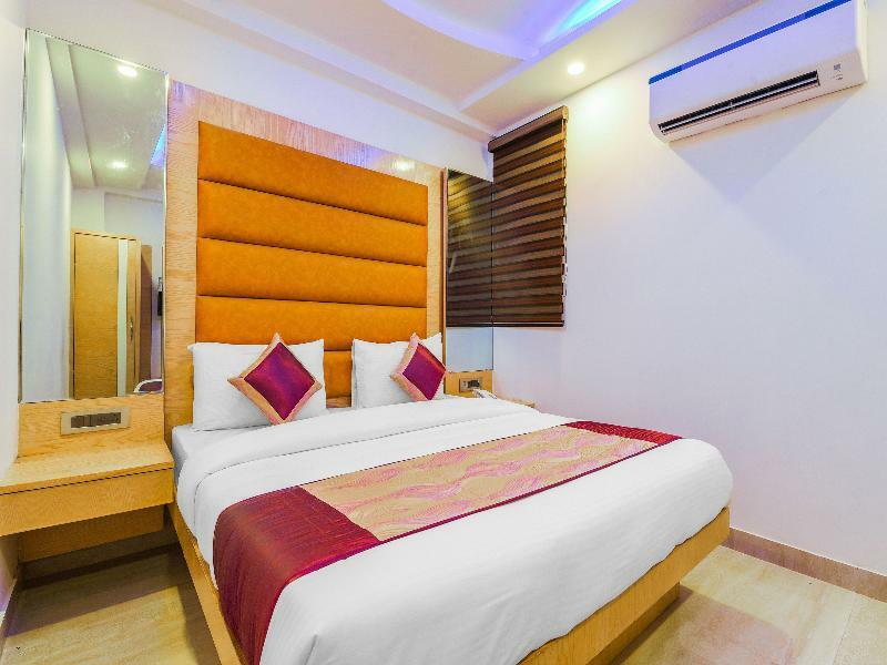 Oyo 15836 Pleasure River Front Resort Tuem Luaran gambar