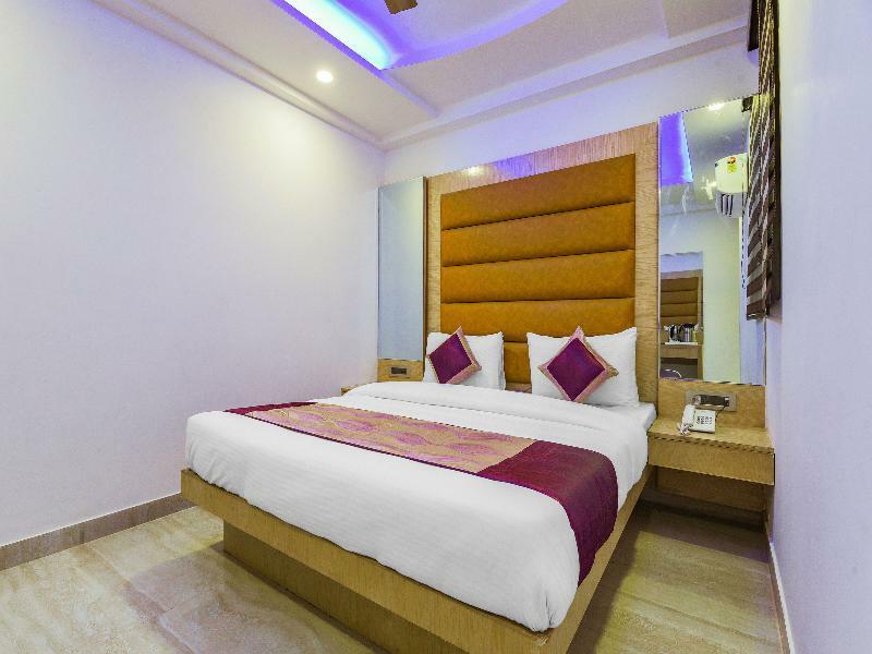 Oyo 15836 Pleasure River Front Resort Tuem Luaran gambar