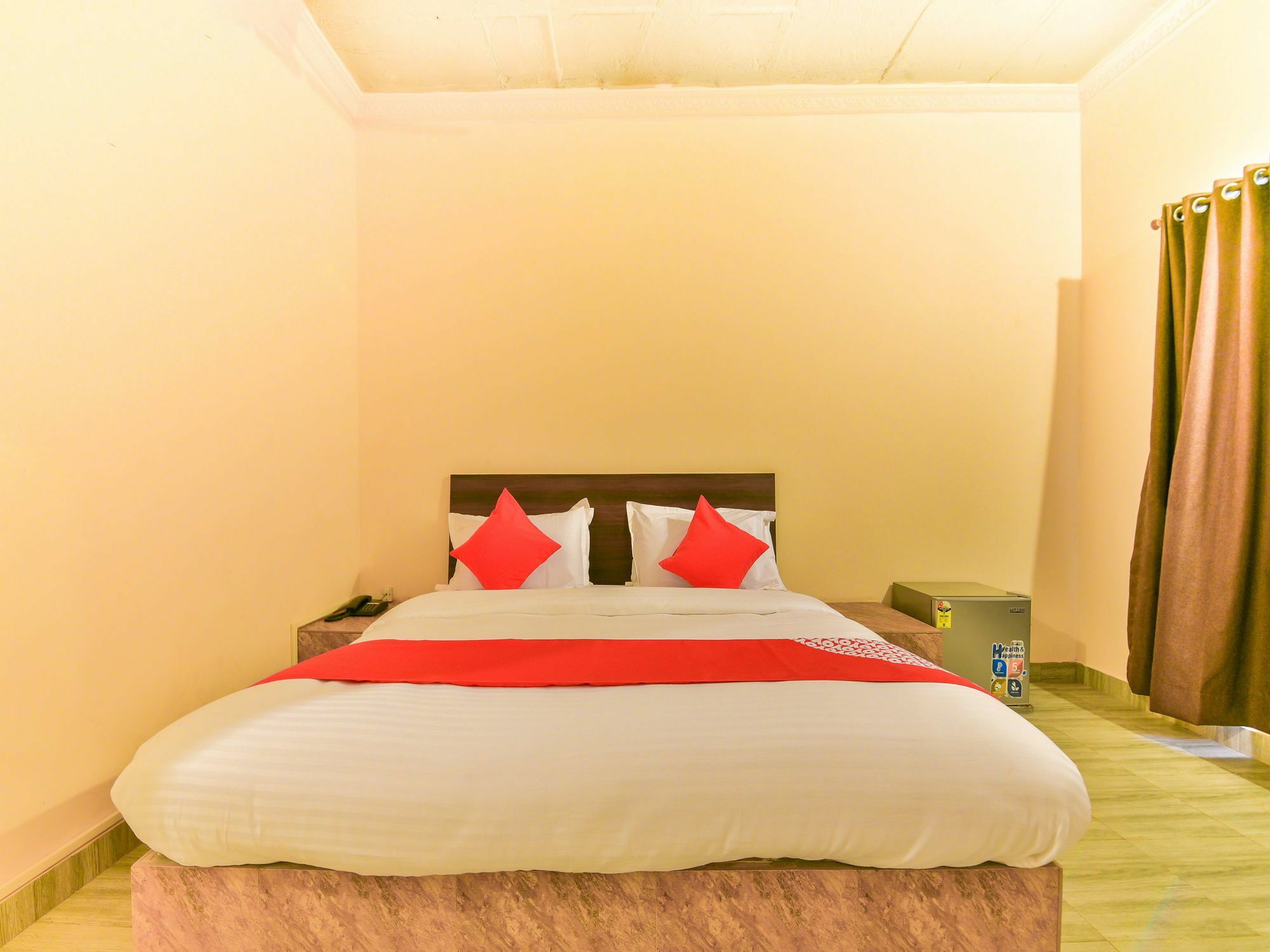 Oyo 15836 Pleasure River Front Resort Tuem Luaran gambar